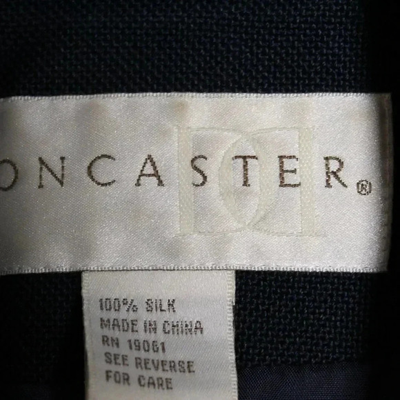 Doncaster navy silk lined blazer size 10 petite - Picture 2 of 14